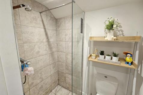 Wet Room 1.jpg