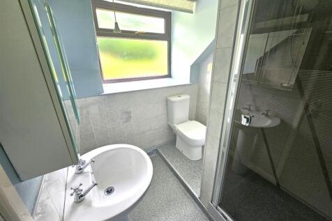 Shower Room.jpg