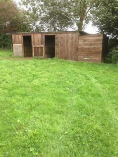 Stables before fencing.jpg