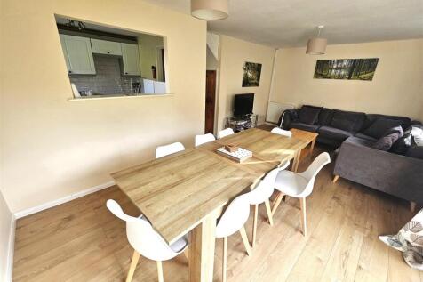 Dining room.jpg