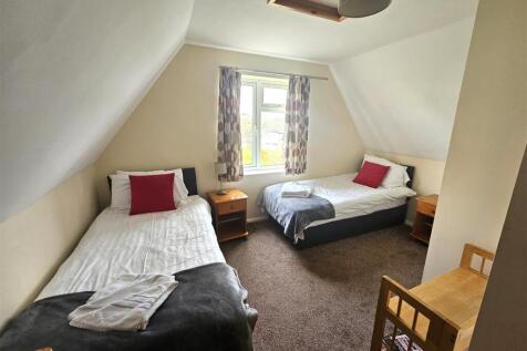 Bedroom 2.jpg