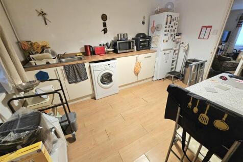 Ground Floor Kitchen 1.jpg