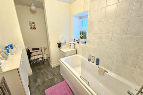 Ground Floor Bathroom.jpg