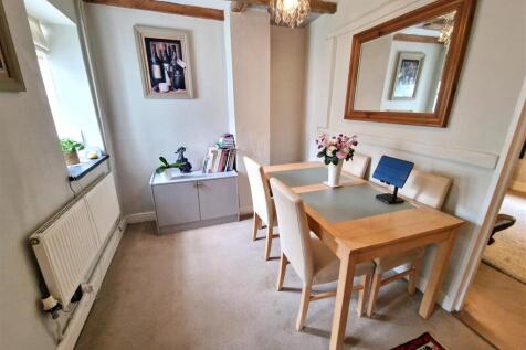 Dining Room (2).jpg