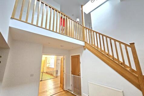 Galleried Hallway.jpg