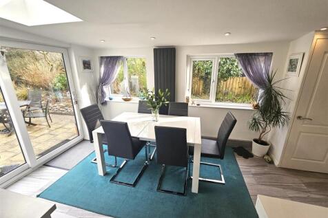 Dining Room.jpg