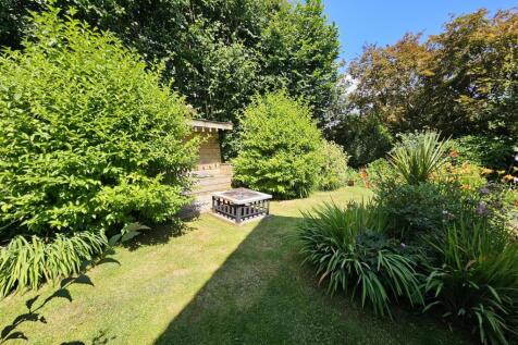 Gardens to side.jpg