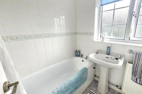 Bathroom.jpg