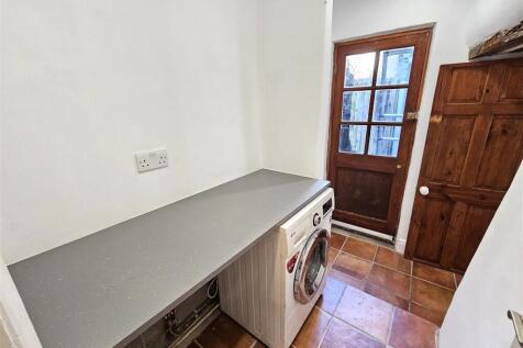 Utility Room.jpg