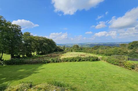 GARDENS AND GROUNDS.jpg