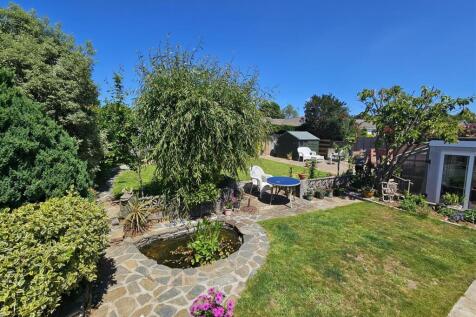 Summer Garden.jpg