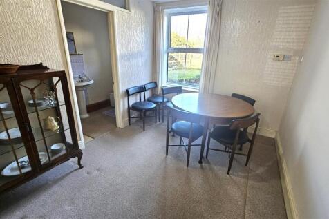 Breakfast room.jpg