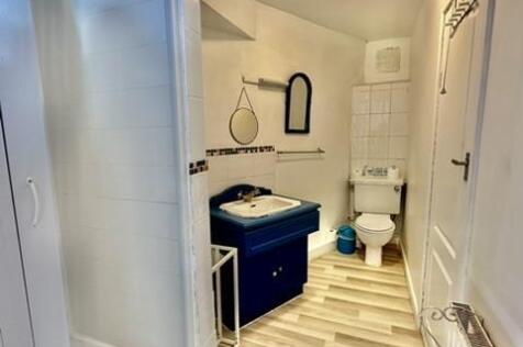 Lower Ground Floor Bathroom