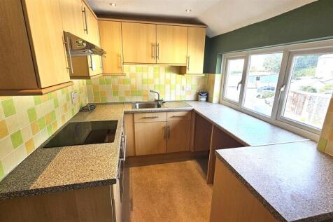 Further Kitchen.jpg
