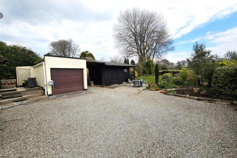 Driveway and Garage.jpg