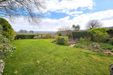 Rear Garden.jpg