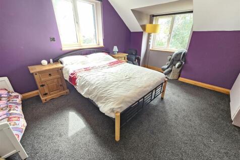 Bedroom 2.jpg