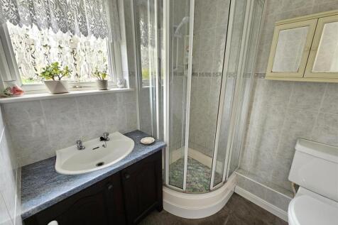 Shower Room.jpg