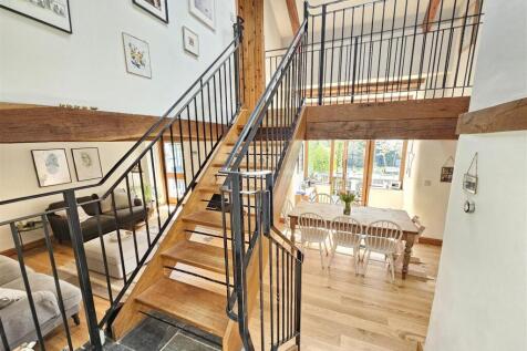 Entrance Hall.jpg