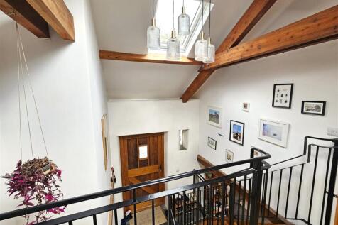 Galleried Hall.jpg