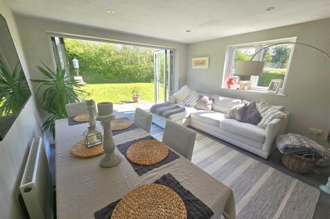 Garden Room.jpg