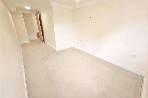 Bedroom 2.jpg
