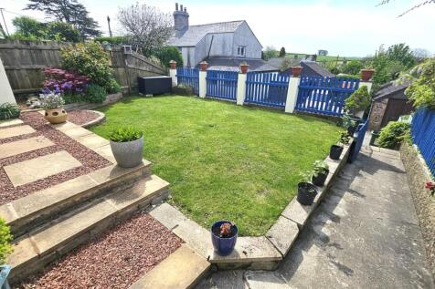 Front Garden.jpg