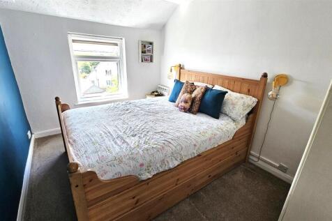 Bedroom 2.jpg