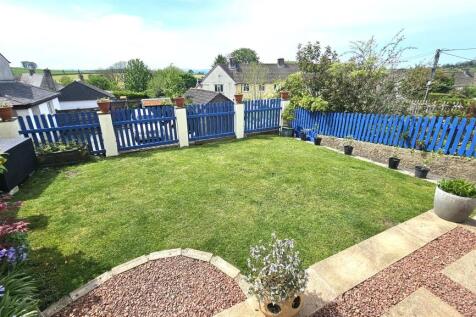 Further Garden.jpg