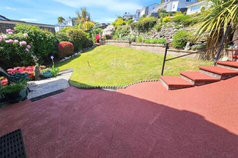 Front Garden.jpg
