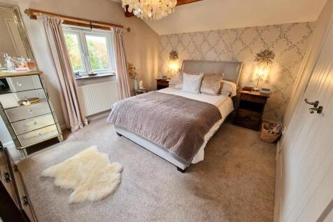 Master Bedroom 1.jpg
