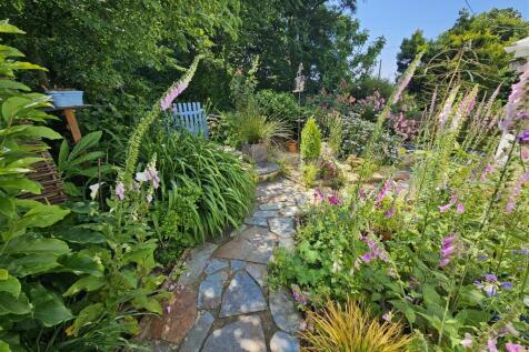 Front Garden.jpg