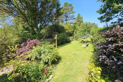 Rear Gardens.jpg
