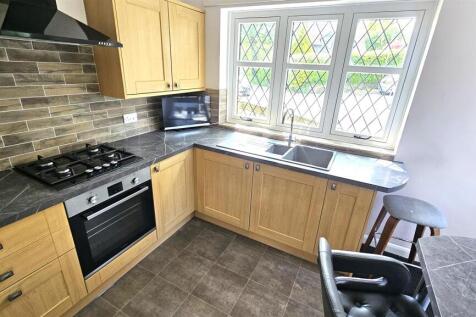 Further Kitchen.jpg