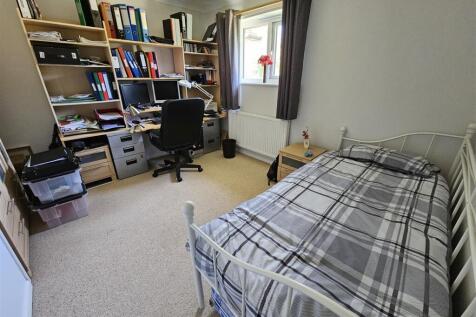 Bedroom 2.jpg