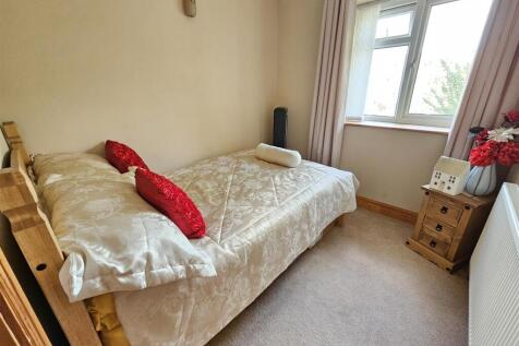Bedroom 2.jpg
