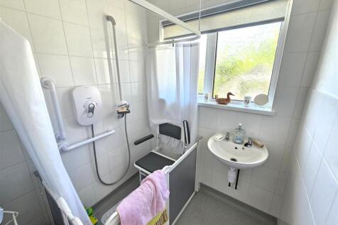 Wet Room.jpg