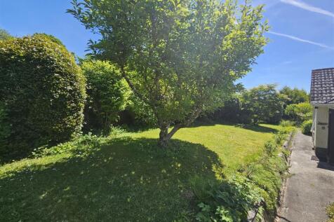 Front Gardens.jpg