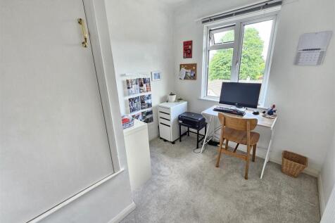 Bedroom 3.jpg