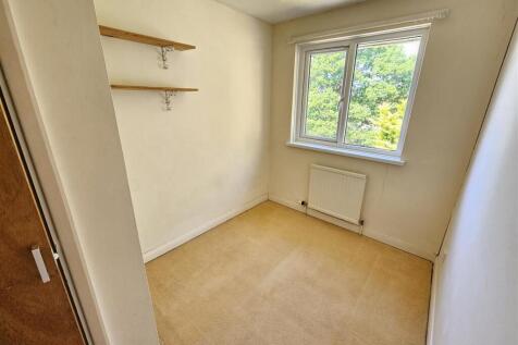 Bedroom 3.jpg