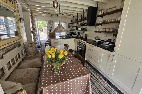 Kitchen Breakfast Room.jpg
