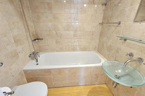 Bathroom.jpg