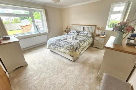 Master Bedroom.jpg