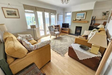 Sitting Room.jpg