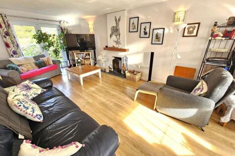 Living Room.jpg