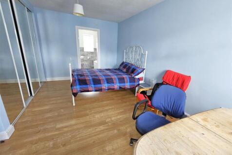 Bedroom 2.jpg