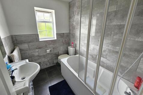En suite 1.jpg