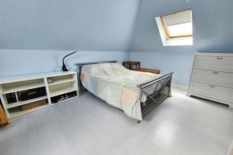 Bedroom 3.jpg