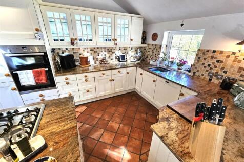 Kitchen open.jpg