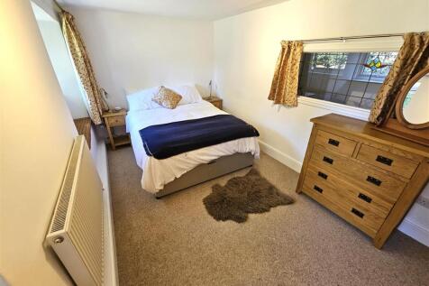 Bedroom 2.jpg